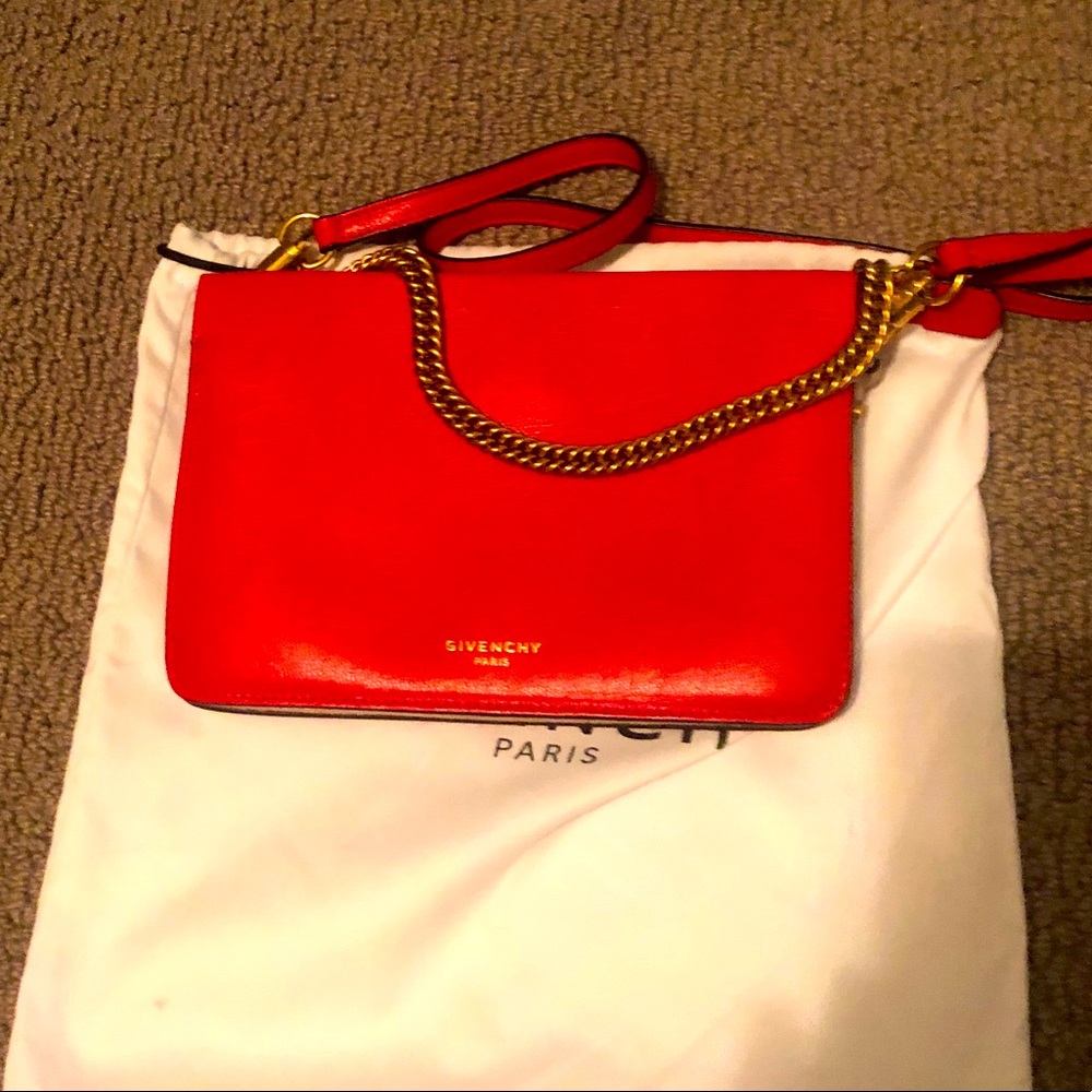 Givenchy clutch 2018 cross3